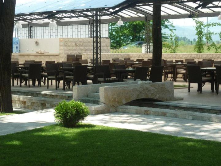 Hotel Vukov Most Nikšić Exterior foto
