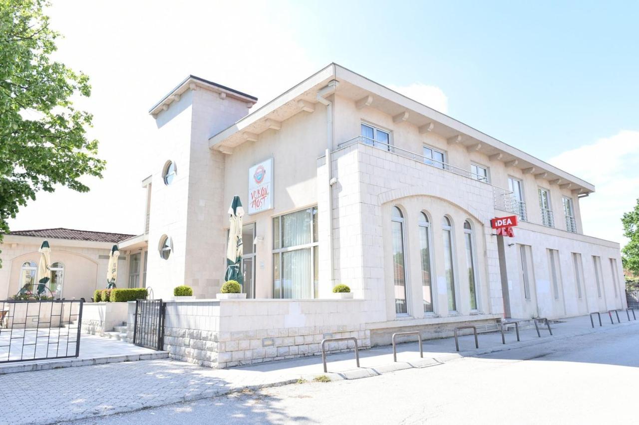 Hotel Vukov Most Nikšić Exterior foto
